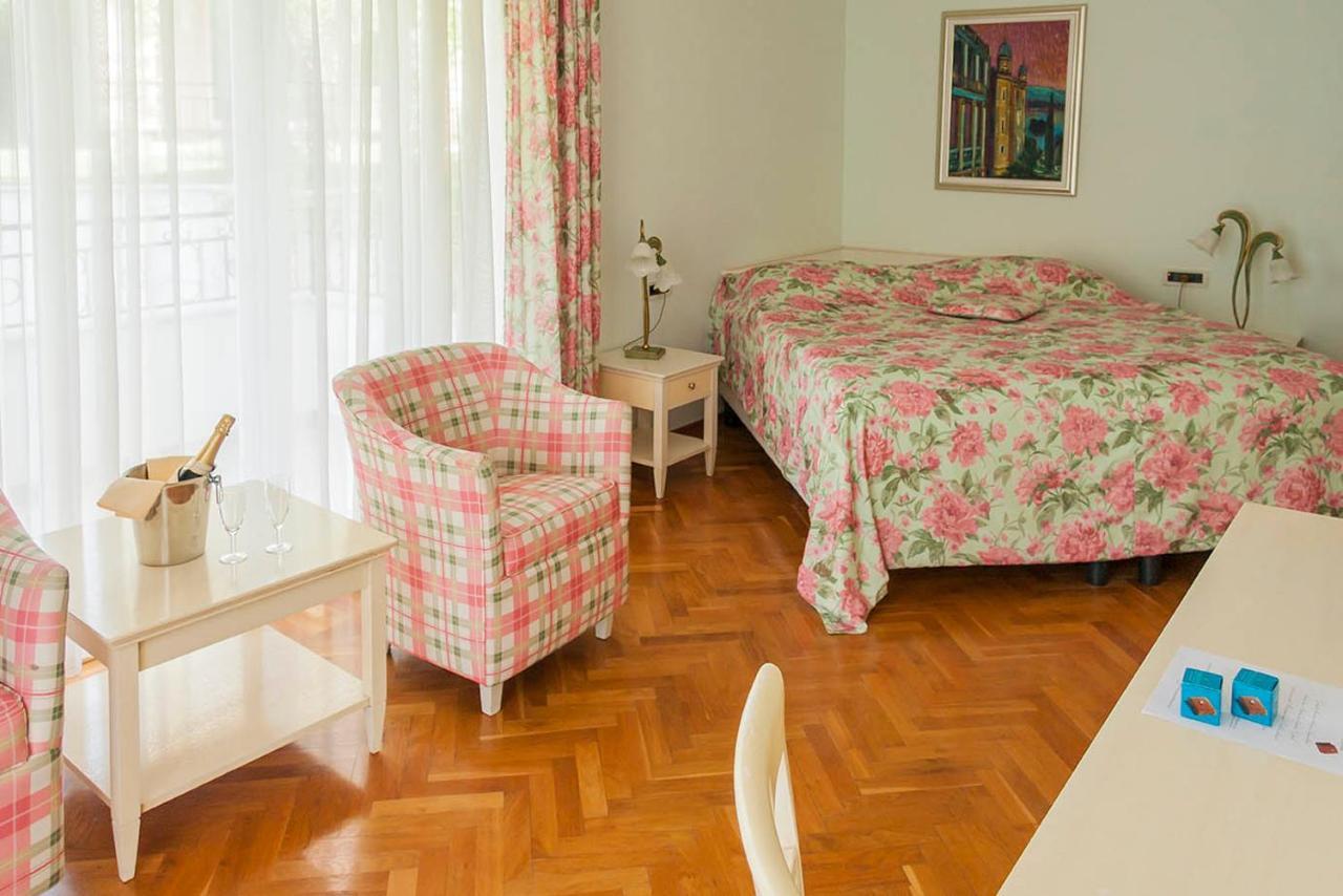 Miramar Hotel